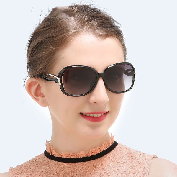 women's polarized sunglasses joker classic driving polarized sunglasses, White;black
women's polarized sunglasses joker classic driving polarized sunglasses, White;black