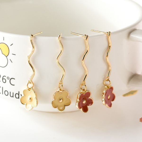 dangle & chandelier s925 silver needle small yellow flower vitality color fresh earrings female personality wild cute
dangle & chandelier s925 silver needle small yellow flower vitality color fresh earrings female personality wild cute