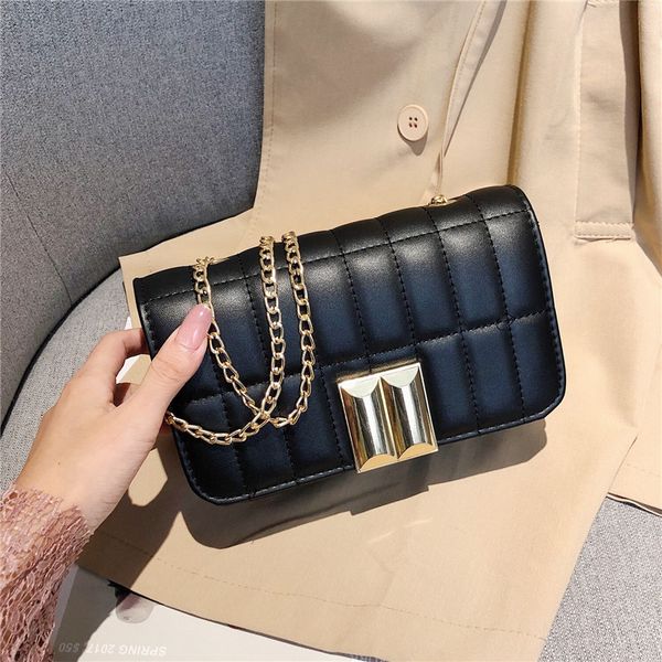 leather women's shoulder bag fashion new ladies messenger bag metal chain large capacity handbag girl discount
leather women's shoulder bag fashion new ladies messenger bag metal chain large capacity handbag girl discount