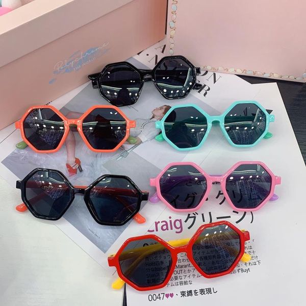 New Fashion Sports Polygonal Sunglasses Children Polarized Glasses Comfortable Sun Visor, White;black
New Fashion Sports Polygonal Sunglasses Children Polarized Glasses Comfortable Sun Visor, White;black
