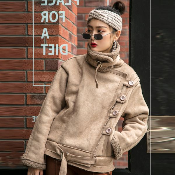 thicken faux lamb fur velvet jacket for women chic single breasted female coat korean tooling motorcycle solid color jacket, Black;brown
thicken faux lamb fur velvet jacket for women chic single breasted female coat korean tooling motorcycle solid color jacket, Black;brown
