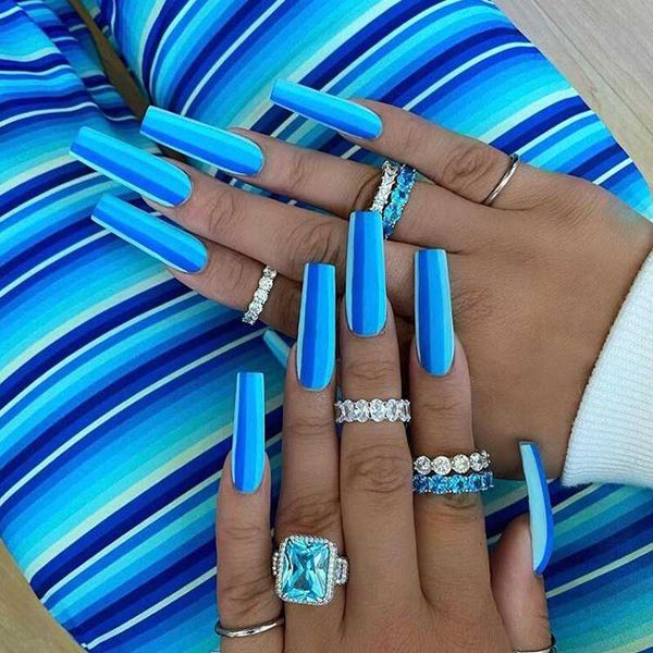 wedding rings 2021 high quaity iced out bling 5a clear pink cz eternity band oval cubic zirconia engagement ring for women, Slivery;golden
wedding rings 2021 high quaity iced out bling 5a clear pink cz eternity band oval cubic zirconia engagement ring for women, Slivery;golden