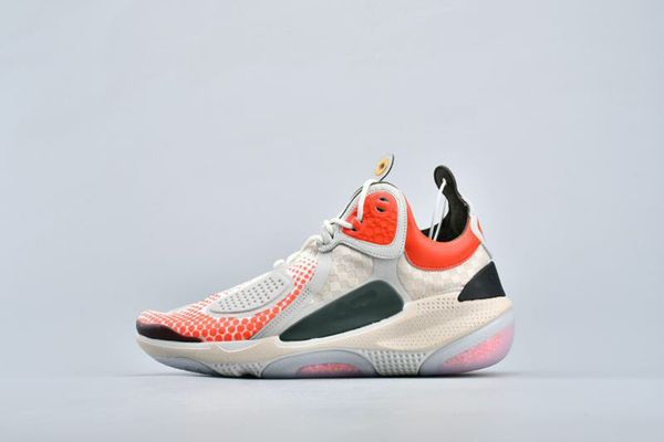 2020 new the new cushioning technology cc3 setter is more sci-fi and more fashionable
2020 new the new cushioning technology cc3 setter is more sci-fi and more fashionable