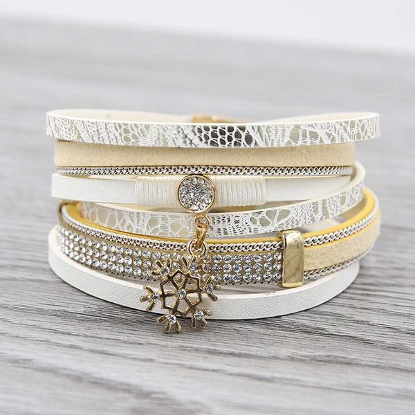 multilayer leather bracelets for women vintage snowflakes bracelet rhinestone chain magetic wristbands femme 2020, Golden;silver
multilayer leather bracelets for women vintage snowflakes bracelet rhinestone chain magetic wristbands femme 2020, Golden;silver