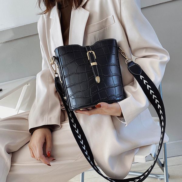 bag women's high-end 2020 new style women's bag fashion messenger atmospheric shoulder
bag women's high-end 2020 new style women's bag fashion messenger atmospheric shoulder