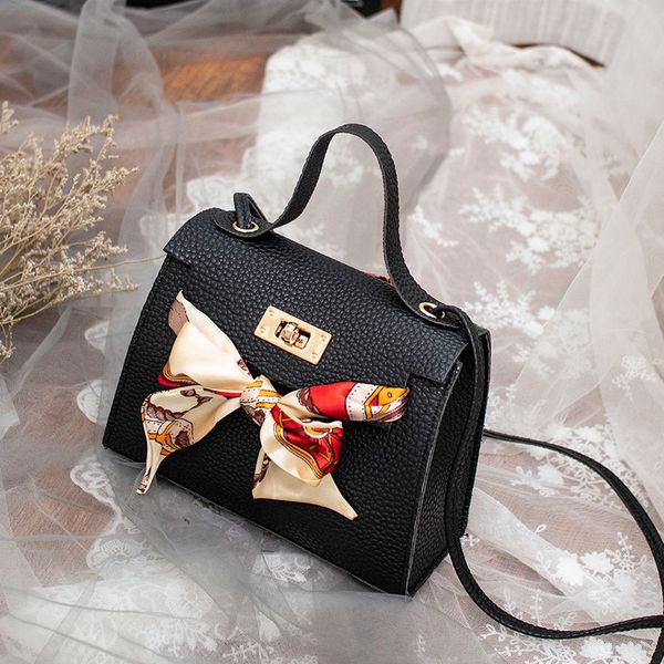 women fashion shoulder bag samll square crossbody messager bag pu leather stylish handbag purse scarf decoration lock cover
women fashion shoulder bag samll square crossbody messager bag pu leather stylish handbag purse scarf decoration lock cover