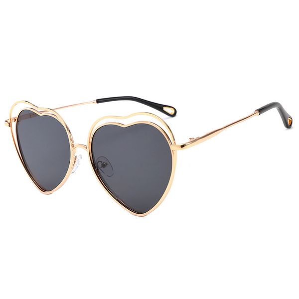 2020 new style men's and women's fashion love sun glasses peach heart lady frame sunglasses female male adornment uv400 summer, White;black
2020 new style men's and women's fashion love sun glasses peach heart lady frame sunglasses female male adornment uv400 summer, White;black