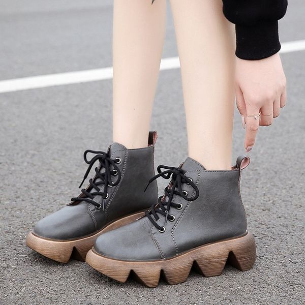 autumn winter thick bottom boots women belt buckled pocket decor british style catwalk ankle boots motorcycle botas 5582, Black
autumn winter thick bottom boots women belt buckled pocket decor british style catwalk ankle boots motorcycle botas 5582, Black