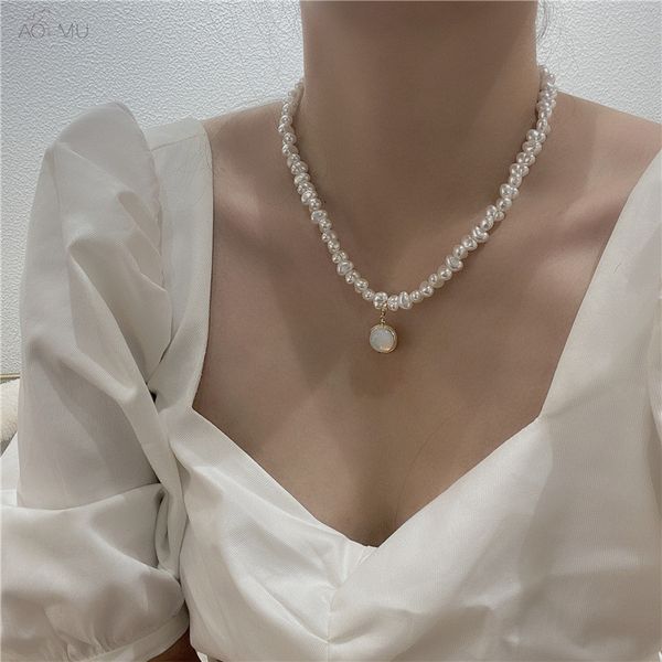 aomu korean new vintage imitation pearl necklace geometric pendant resin necklace for temperament women 2020 jewelry party, Silver
aomu korean new vintage imitation pearl necklace geometric pendant resin necklace for temperament women 2020 jewelry party, Silver