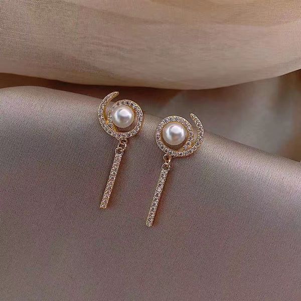 dangle & chandelier pearl earrings 2021 wave korean temperament simple cold wind micro-set zircon earring, Silver
dangle & chandelier pearl earrings 2021 wave korean temperament simple cold wind micro-set zircon earring, Silver