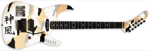 custom shop japan george lynch kamikaze iii 2018 white cream camouflage electric guitar floyd rose tremolo, black hardware
custom shop japan george lynch kamikaze iii 2018 white cream camouflage electric guitar floyd rose tremolo, black hardware