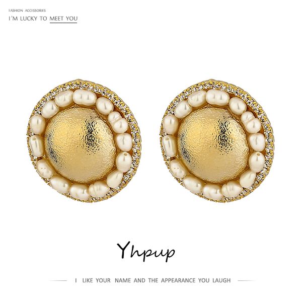 stud yhpup charm round metal natural pearl earrings elegant fashion gold copper jewelry orecchini donna party gift 2021, Golden;silver
stud yhpup charm round metal natural pearl earrings elegant fashion gold copper jewelry orecchini donna party gift 2021, Golden;silver