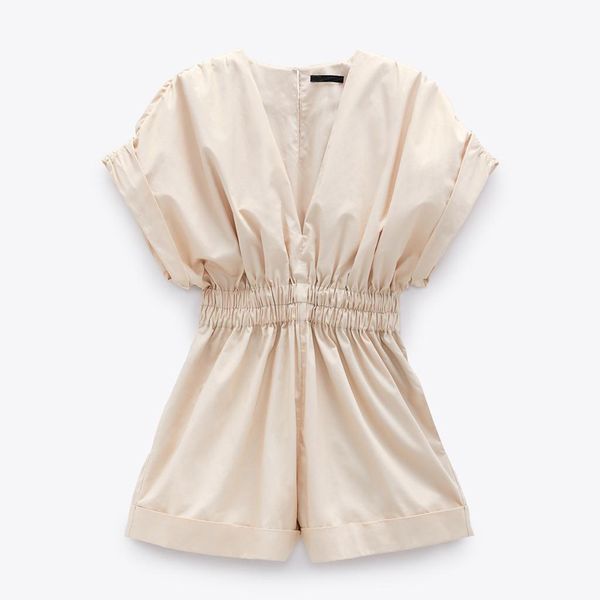 agong summer new slim v neck jumpsuits women fashion solid elastic waist jumpsuit women elegant short jumpsuits female ladies gc, Black;white
agong summer new slim v neck jumpsuits women fashion solid elastic waist jumpsuit women elegant short jumpsuits female ladies gc, Black;white