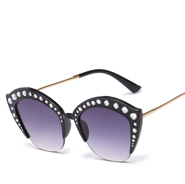 новые 2020 мода марка cat eye солнцезащитные очки женщина оттенки зеркало rhinestone пластиковые материал линзы 2764 uv400 защита очки, White;black
новые 2020 мода марка cat eye солнцезащитные очки женщина оттенки зеркало rhinestone пластиковые материал линзы 2764 uv400 защита очки, White;black