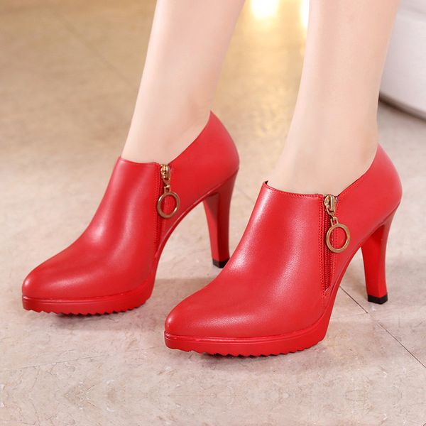 2020 deep mouth pointed shoes large size 40-43 yards high heel stiletto red wedding shoes model cheongsam catwalk women, Black
2020 deep mouth pointed shoes large size 40-43 yards high heel stiletto red wedding shoes model cheongsam catwalk women, Black