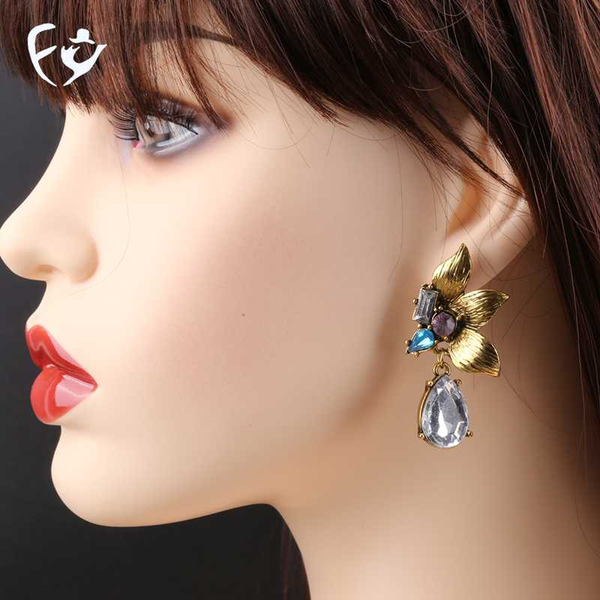 ladies flower boho fashion long alloy rhinestone earrings for elegant women and brides wedding earrings ladies girls gifts, Golden;silver
ladies flower boho fashion long alloy rhinestone earrings for elegant women and brides wedding earrings ladies girls gifts, Golden;silver