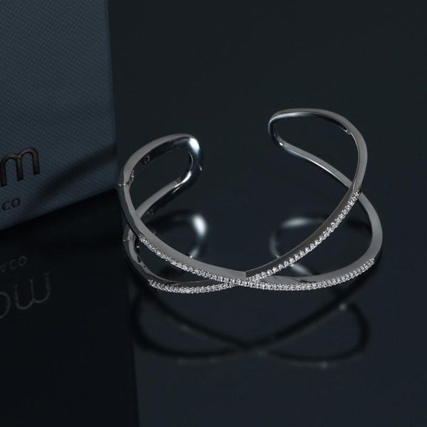 2020 new fashion classic irregular delicate bracelet brand elegant crystal bracelet women lady girl france, Golden;silver
2020 new fashion classic irregular delicate bracelet brand elegant crystal bracelet women lady girl france, Golden;silver