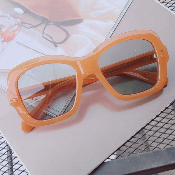 chic orange rivet square sunglasses for women gradient uv400 sun glasses men clear lens shades anti-blue light eyeglasses, White;black
chic orange rivet square sunglasses for women gradient uv400 sun glasses men clear lens shades anti-blue light eyeglasses, White;black