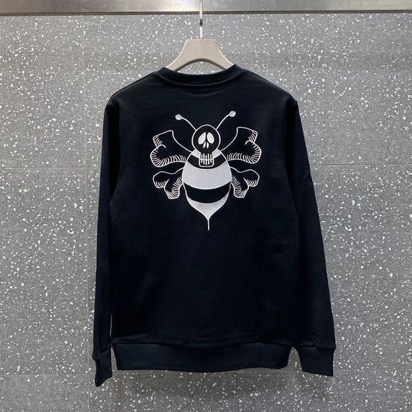 20fw classic skull bee embroidery sweatshirt solid long sleeve high street crewneck pullover men women casual simple sweater hfymwy561, Black
20fw classic skull bee embroidery sweatshirt solid long sleeve high street crewneck pullover men women casual simple sweater hfymwy561, Black
