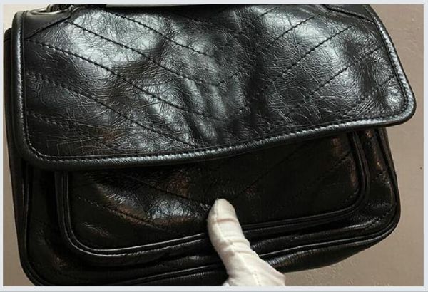 women shoulder bags black metal chain bags tote leather pure black handbags college bag handbags
women shoulder bags black metal chain bags tote leather pure black handbags college bag handbags