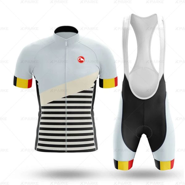 racing sets cycling jersey short sleeve 2021 pro team men bike bib shorts clothes maillot mtb clothing ropa ciclismo, Black;blue
racing sets cycling jersey short sleeve 2021 pro team men bike bib shorts clothes maillot mtb clothing ropa ciclismo, Black;blue