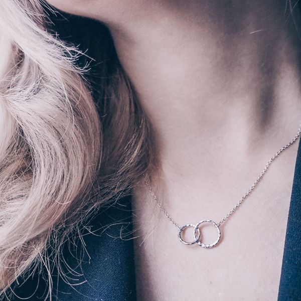 exquisite 316l stainless steel double circle choker necklace pendant for women dainty wedding party statement jewelry gift, Golden;silver
exquisite 316l stainless steel double circle choker necklace pendant for women dainty wedding party statement jewelry gift, Golden;silver