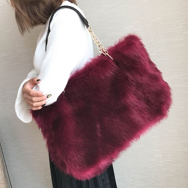 2020 new temperament fur bag chain shoulder bag tote handbag fashion plush big women
2020 new temperament fur bag chain shoulder bag tote handbag fashion plush big women