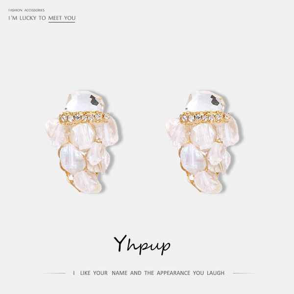 yhpup trendy elegant baroque crystal natural pearls stud earrings copper geometric rhinestone bride jewelry for women party s925, Golden;silver
yhpup trendy elegant baroque crystal natural pearls stud earrings copper geometric rhinestone bride jewelry for women party s925, Golden;silver