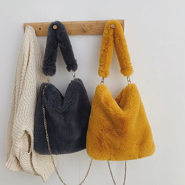 2020 new women shoulder bucket bags faux fur plush cony hair tote bags female korean ladies crossbody bag
2020 new women shoulder bucket bags faux fur plush cony hair tote bags female korean ladies crossbody bag