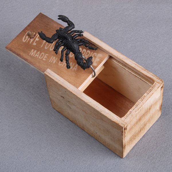 wooden prank spider scare box hidden in case trick play joke boxes scarebox novelty gag toy halloween party gift
wooden prank spider scare box hidden in case trick play joke boxes scarebox novelty gag toy halloween party gift
