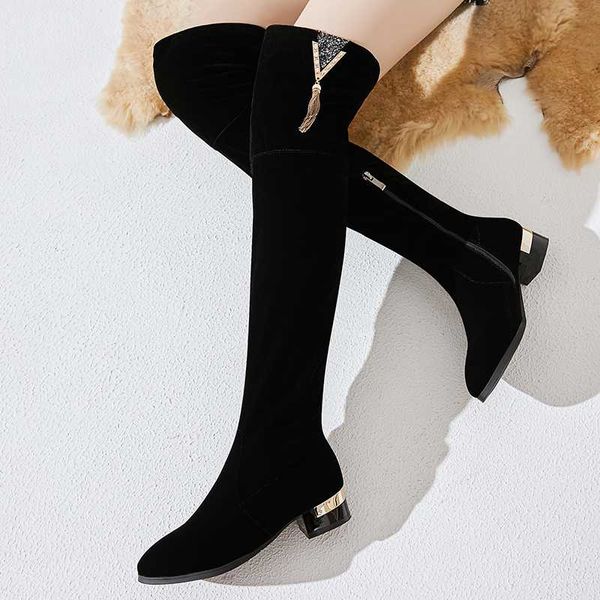 fashion thigh high boots women shoes suede new 2020 winter over the knee boots black casual low heel stretch warm fur boot women 
fashion thigh high boots women shoes suede new 2020 winter over the knee boots black casual low heel stretch warm fur boot women