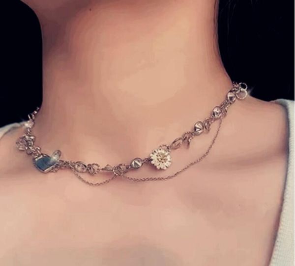 new texture zircon daisy necklace special design cute girls summer clavicle chain, Silver
new texture zircon daisy necklace special design cute girls summer clavicle chain, Silver