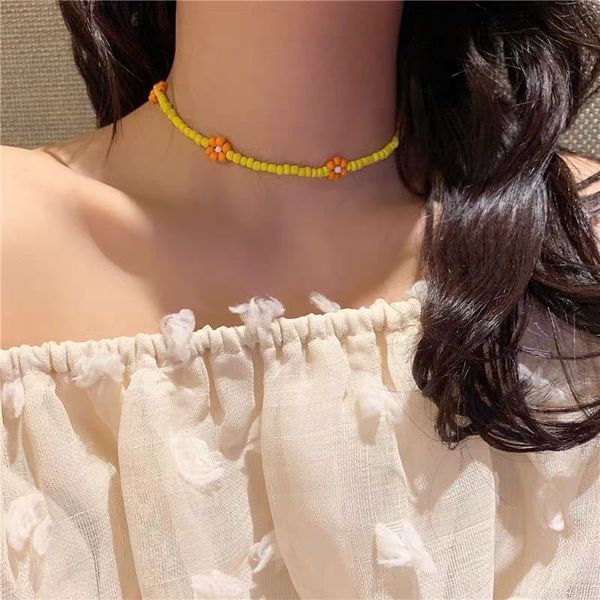 2020 new korea lovely daisy flowers colorful beaded charm statement short choker necklace for women jewelry wholesale, Golden;silver
2020 new korea lovely daisy flowers colorful beaded charm statement short choker necklace for women jewelry wholesale, Golden;silver