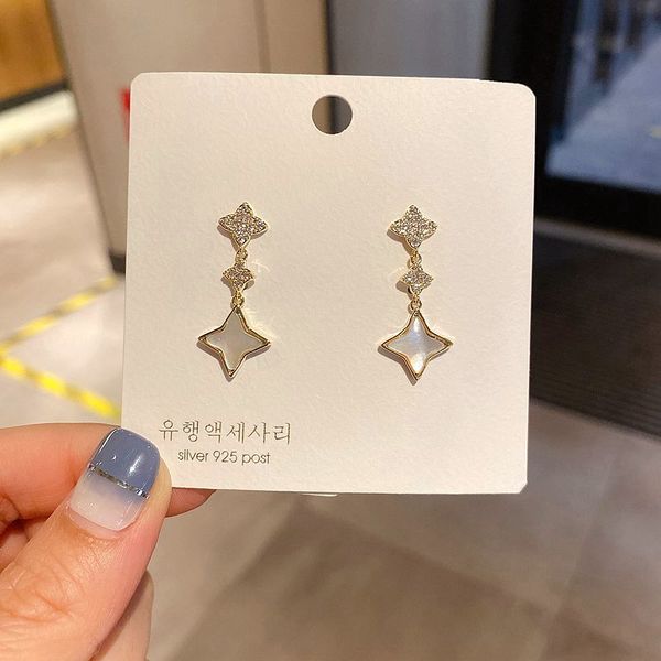 high-end three star earrings gold color micro paved cubic zirconia shell drop earrings women jewelry, Silver
high-end three star earrings gold color micro paved cubic zirconia shell drop earrings women jewelry, Silver