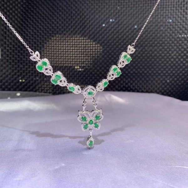 natural green emerald necklace natural gemstone pendant necklace s925 silver elegant lovely butterfly women party gift jewelry
natural green emerald necklace natural gemstone pendant necklace s925 silver elegant lovely butterfly women party gift jewelry