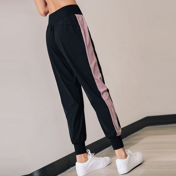 new ladies leggings sports pants loose high waist yoga pants nine minutes quick-drying was thin casual running fitness, White;red
new ladies leggings sports pants loose high waist yoga pants nine minutes quick-drying was thin casual running fitness, White;red