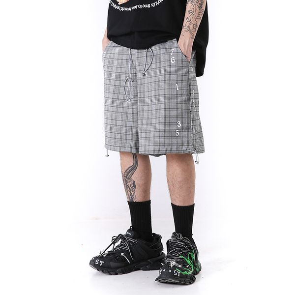 men's shorts harajuku digital plaid casual mens loose drawstring streetwear lattice summer cargo oversize knee length pants, White;black
men's shorts harajuku digital plaid casual mens loose drawstring streetwear lattice summer cargo oversize knee length pants, White;black