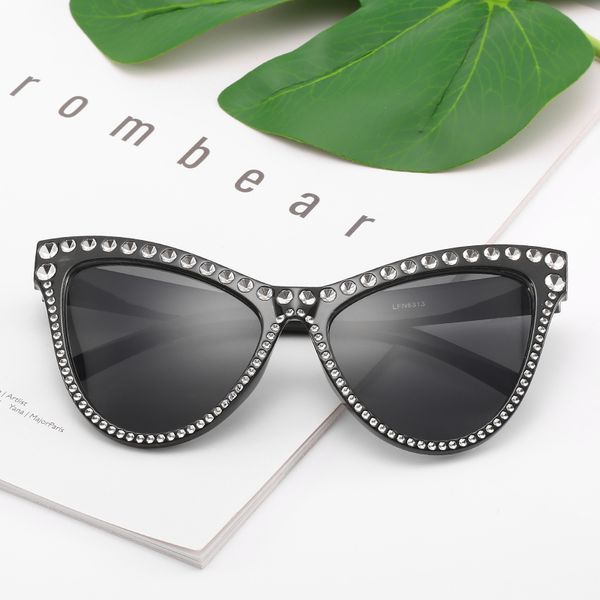 cat eye new diamond-encrusted women sunglasses fashion ladies with eyeglasses sunglasses personality box glasses, White;black
cat eye new diamond-encrusted women sunglasses fashion ladies with eyeglasses sunglasses personality box glasses, White;black