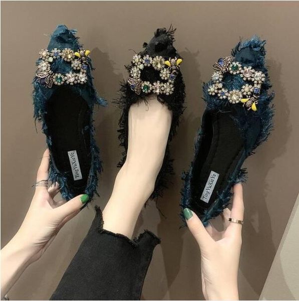 spring and autumn 2020 new women's shoes flat fashion square button water drill pointed shallow mouth soft sole shoes, Black
spring and autumn 2020 new women's shoes flat fashion square button water drill pointed shallow mouth soft sole shoes, Black
