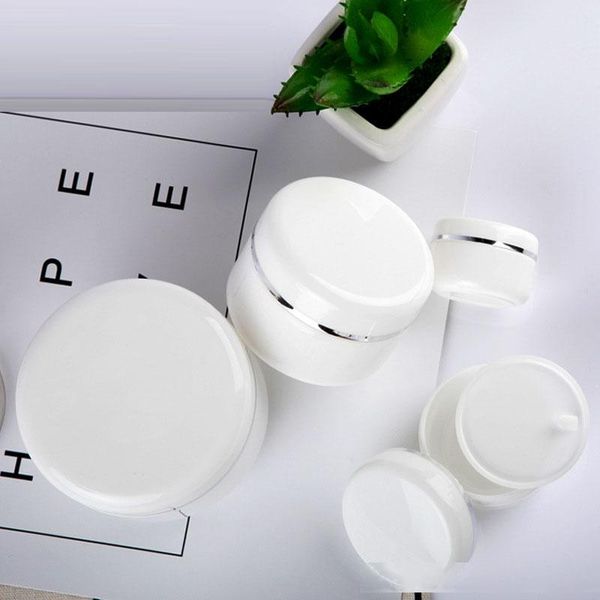 empty cosmetic jars 20ml-200ml plastic cream packing bottle containers refillable makeup tool storage jar bottles 0090pack
empty cosmetic jars 20ml-200ml plastic cream packing bottle containers refillable makeup tool storage jar bottles 0090pack
