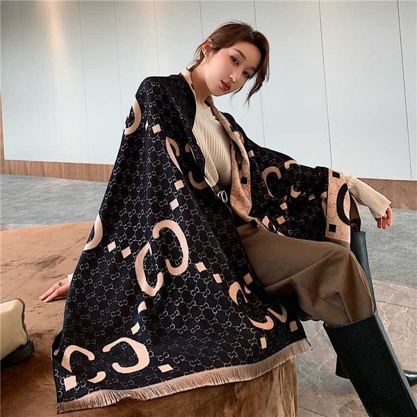 2020 luxury cashmere scarf winter women shawls warm blanket wraps female foulard bandana brand thick print scarves, Blue;gray
2020 luxury cashmere scarf winter women shawls warm blanket wraps female foulard bandana brand thick print scarves, Blue;gray