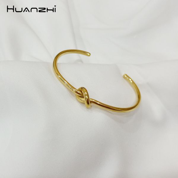 huanzhi 2020 new design rose gold metal copper plated knot twisted bracelets for women girl bangle party jewelry gift, Black
huanzhi 2020 new design rose gold metal copper plated knot twisted bracelets for women girl bangle party jewelry gift, Black