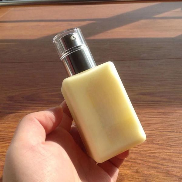face skin care moisturizing lotion gel jelly 125ml moisturizing lotion, White