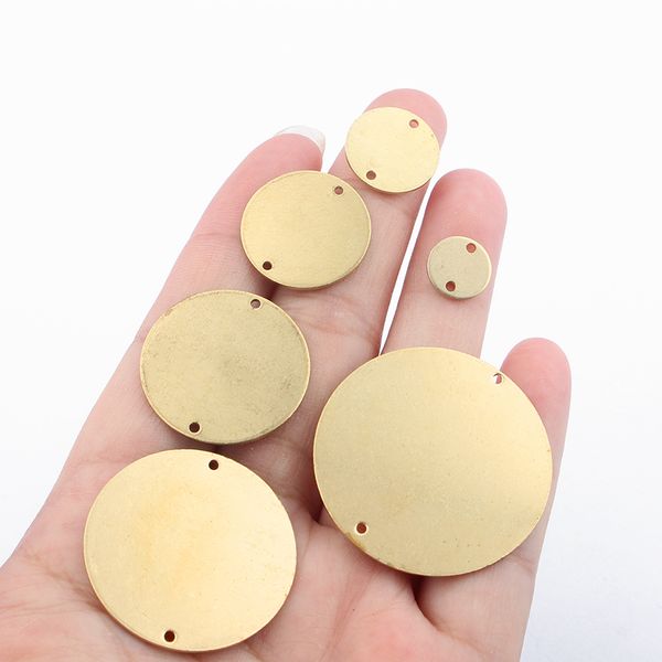 1pack raw brass charms double hole round circle stamping disc pendant connector fashion bracelet earring jewelry making material, Bronze;silver
1pack raw brass charms double hole round circle stamping disc pendant connector fashion bracelet earring jewelry making material, Bronze;silver