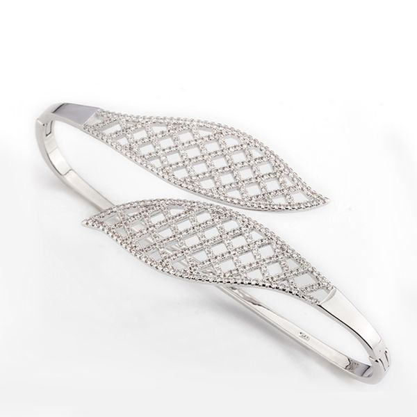 bangle arrival hand palm bracelet silver color leaves with clear cubic zircon for women wedding party jewelry, Black
bangle arrival hand palm bracelet silver color leaves with clear cubic zircon for women wedding party jewelry, Black