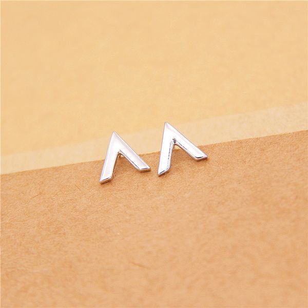 junerain brand simple letter v shape stud earrings for women fashion jewelry korean earring 100% 925 sterling silver earrings wedding gift, Golden;silver
junerain brand simple letter v shape stud earrings for women fashion jewelry korean earring 100% 925 sterling silver earrings wedding gift, Golden;silver