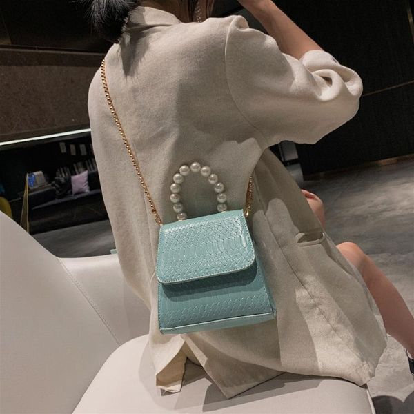 women crocodile pattern pu leather crossbody bags for women totes with pearl handle mini chain shoulder messenger bag purses
women crocodile pattern pu leather crossbody bags for women totes with pearl handle mini chain shoulder messenger bag purses