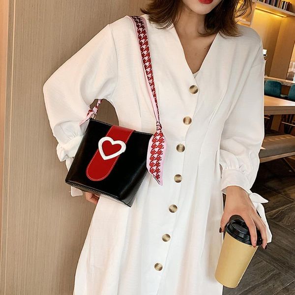 pu leather love design crossbody bags women handbag student out diagonal small bag hand bag ladies designer evening bags
pu leather love design crossbody bags women handbag student out diagonal small bag hand bag ladies designer evening bags