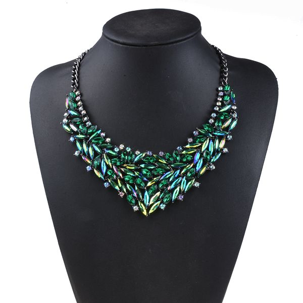 shiny green color crystal pendant necklaces bohemian maxi statement rhinestone necklace for women jewelry, Golden;silver
shiny green color crystal pendant necklaces bohemian maxi statement rhinestone necklace for women jewelry, Golden;silver