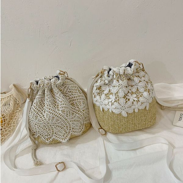 2020 new bohemian women handbag woven string straw tote handbag rattan wicker sling crossbody bag beach shoulder bag clutch
2020 new bohemian women handbag woven string straw tote handbag rattan wicker sling crossbody bag beach shoulder bag clutch